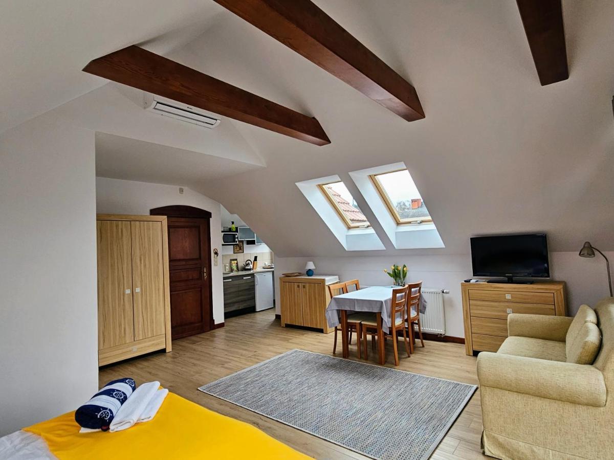 Apartamenty Z Klimatem Устка Екстериор снимка
