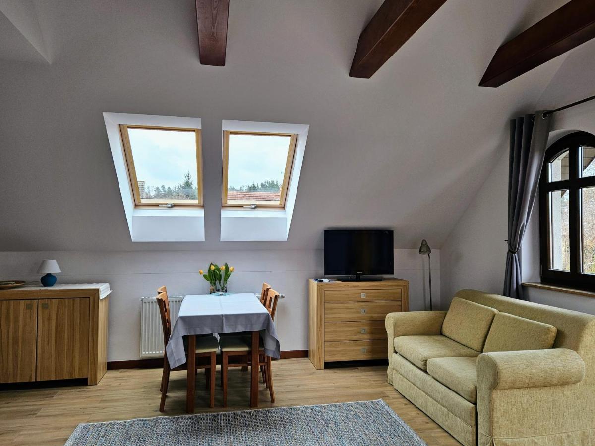 Apartamenty Z Klimatem Устка Екстериор снимка
